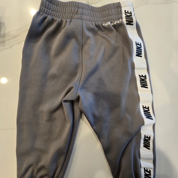 Nike Kids Gray Tracksuit Set - Picture 5 of 5